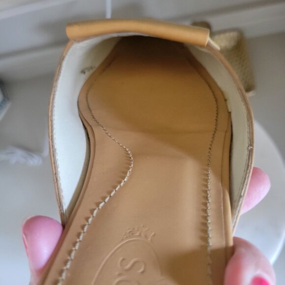 Tod's Tan Leather Mules for Women - Picture 8 of 10